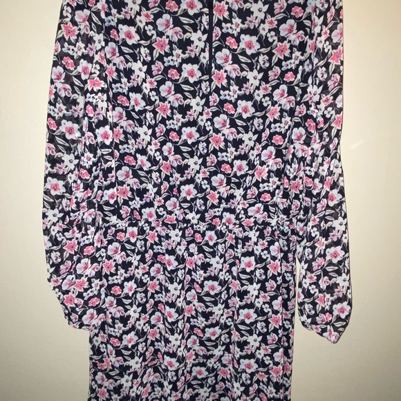 Banana Republic NEW WITH TAGS: Banana Republic Dress - Picture 6 of 7